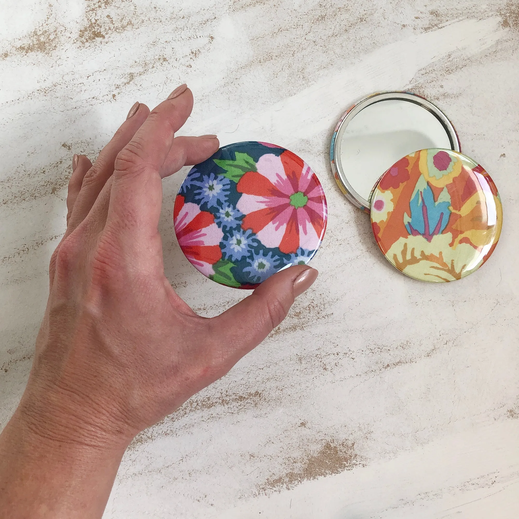 FULI Kaffe Fassett Pocket Travel Mirror Pack 10 (WS)